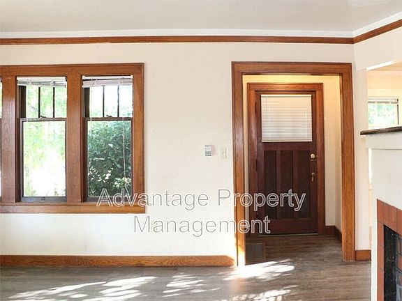 4th image of 1762 NW Harrison Blvd