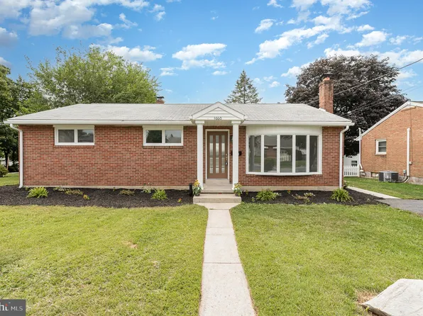 1660 E Caracas Ave, Hershey, PA 17033