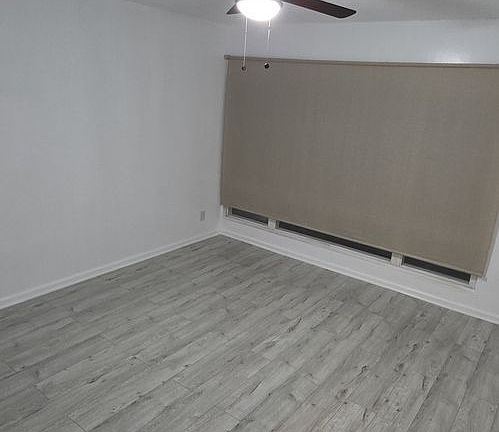 2nd image of 265 E Buckthorn St APT 1