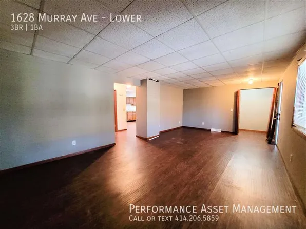 1628 Murray Ave, Racine, WI 53403