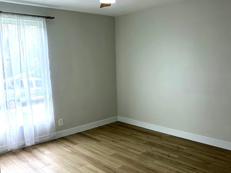 13000 Valleyheart Dr #27 — Photo 9