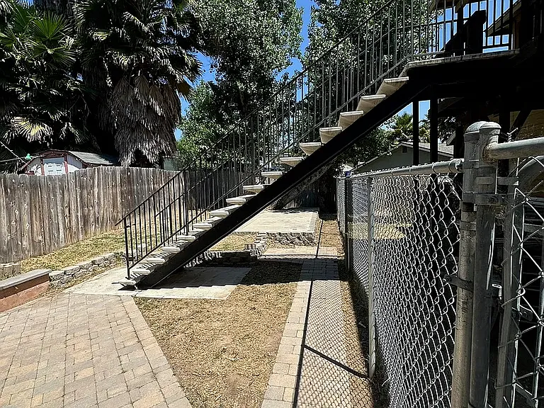 8263 Linden Rd — Photo 5