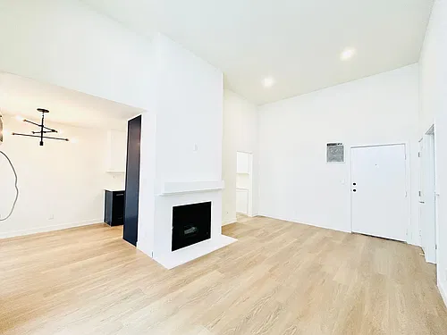 Floor plan 207