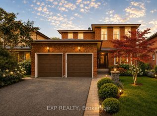 16 Wainwright Ave, Richmond Hill, ON L4C 5R5