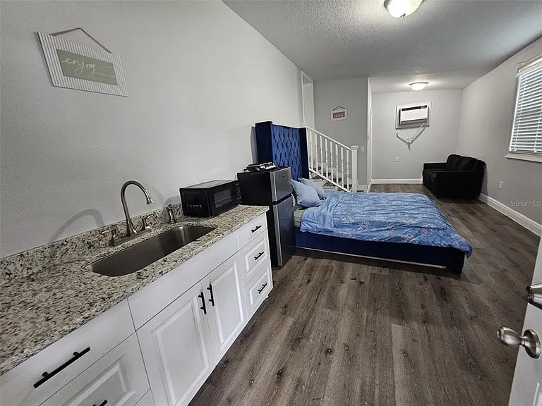 6928 Salinas Dr — Photo 10