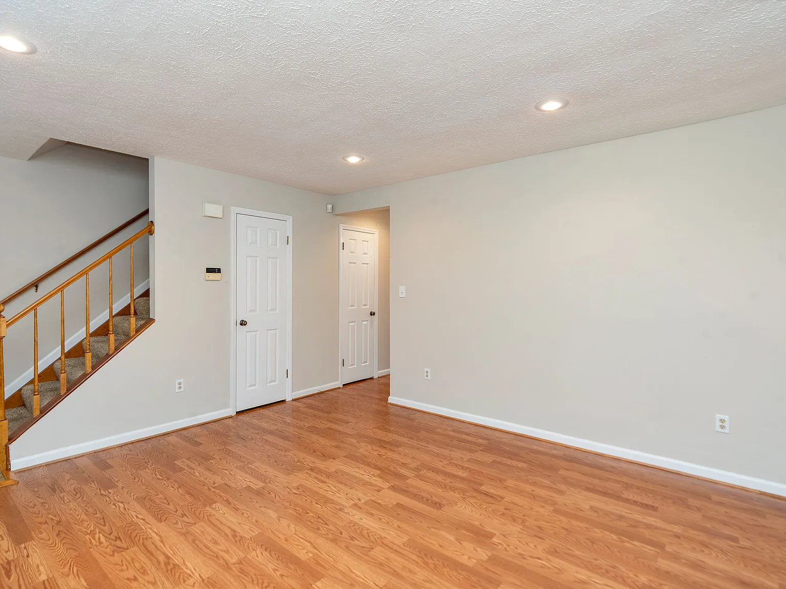 2 bed, 1.5 bath, 1100 sqft, $1,575 — Photo 3