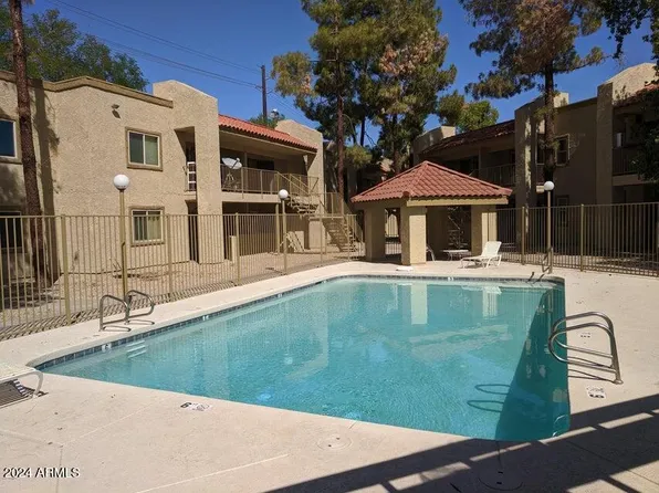 2220 W DORA Street #120, Mesa, AZ 85201
