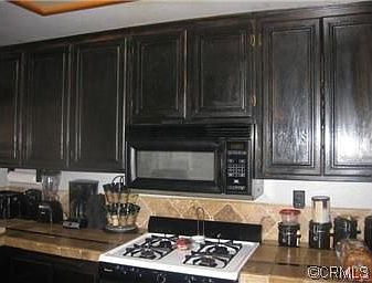 3rd image of 15038 Jacquetta Ave