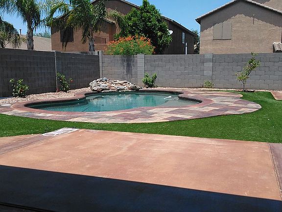 2nd image of 1196 W Desert Basin Dr