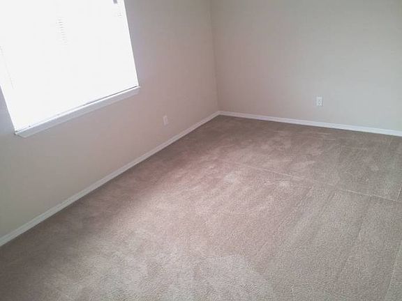 Large 16'x10' Bedroom