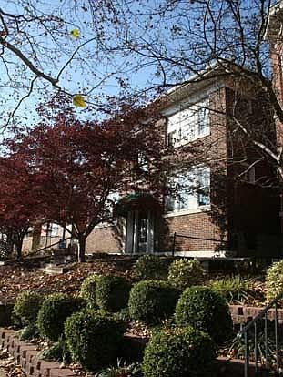 1st image of 2611 Virginia Ave APT 1S