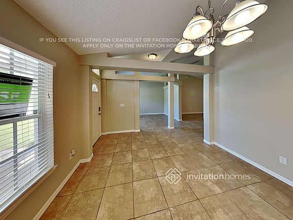 3rd image of 4216 King Edward Dr