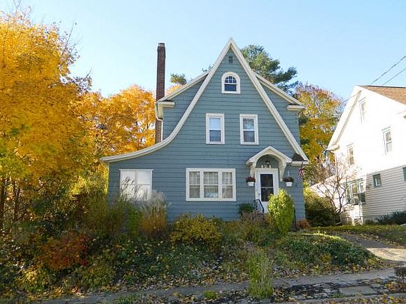 2nd image of 310 Massachusetts Ave