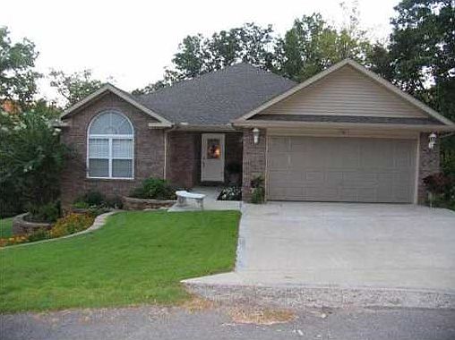 2nd image of 6 Dodman Ln