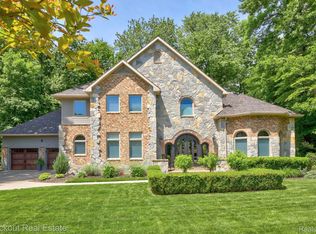 6 Trillium Ct, Frankenmuth, MI 48734