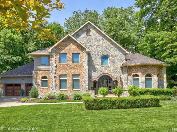 6 Trillium Ct, Frankenmuth, MI 48734