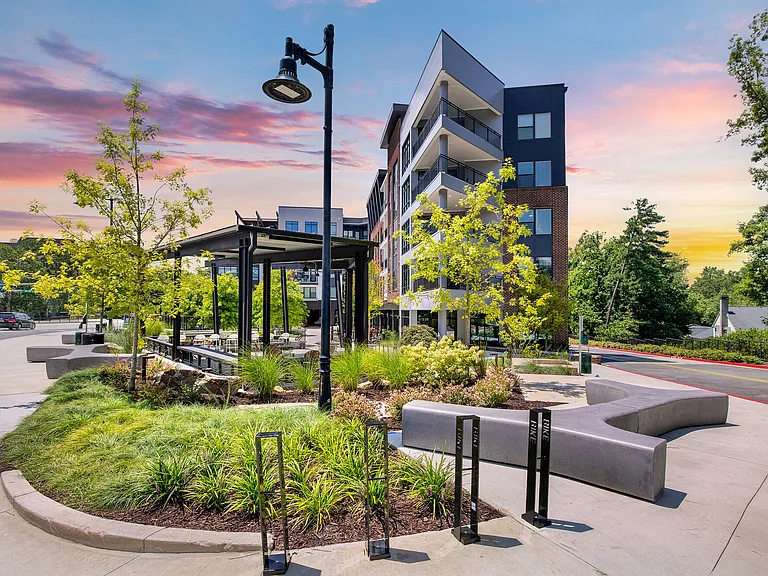 Ellison Parkview — Photo 10