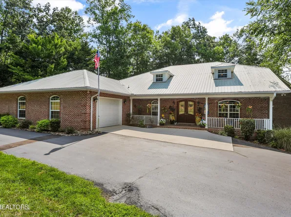 860 Black Fox Hbr, Washburn, TN 37888