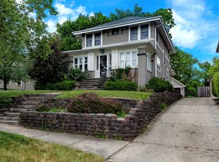 707 S 2nd St, St Charles, IL 60174