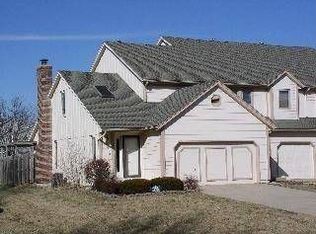 10838 W 116th Trl, Overland Park, KS 66210