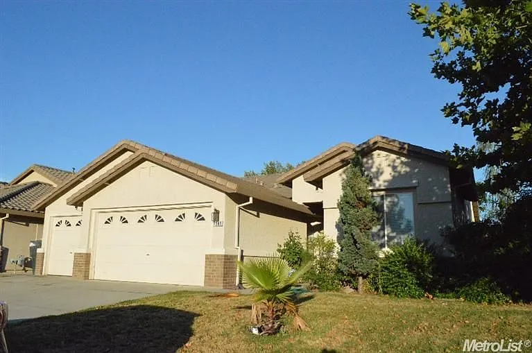 7941 Montevina Dr photo 1