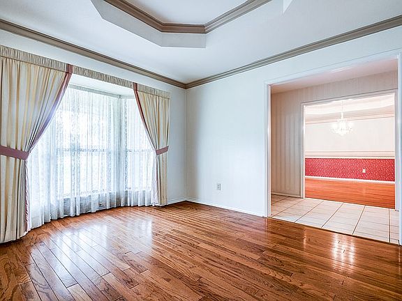 4th image of 121 Cueva Ln