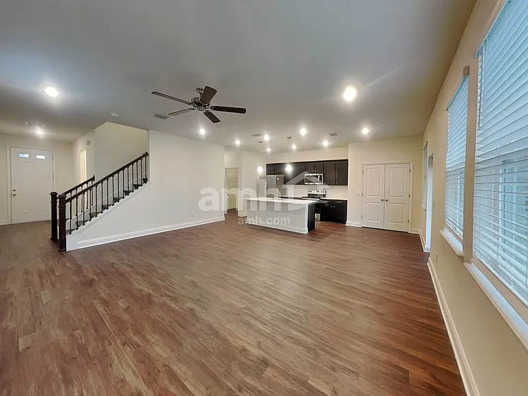 2521 Sunrise Landing Loop — Photo 7