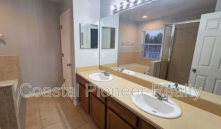 10279 Newminster Loop — Photo 18