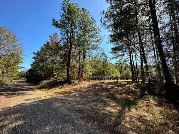 1086 Highway 27, Monticello, MS 39654