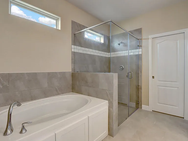 2202 Crystal Bay Dr — Photo 30