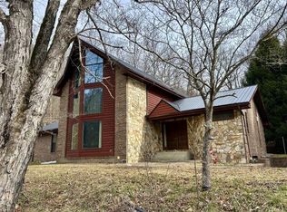 2579 Greenbrier Creel Road Fort, Fort Gay, WV 25514