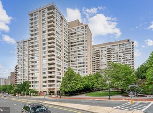 4515 Willard Ave APT 2219S, Chevy Chase, MD 20815