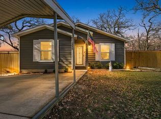 1337 Fox Hollow Ct, Azle, TX 76020