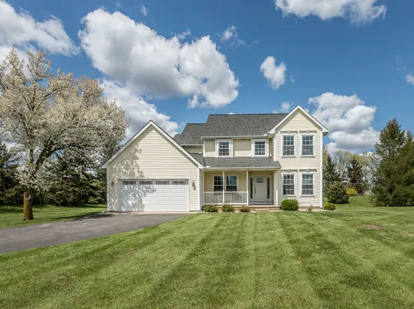 6900 Ralaric Dr, Dexter, MI 48130