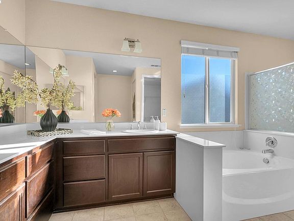 4th image of 4669 Lonestar Dr #4669