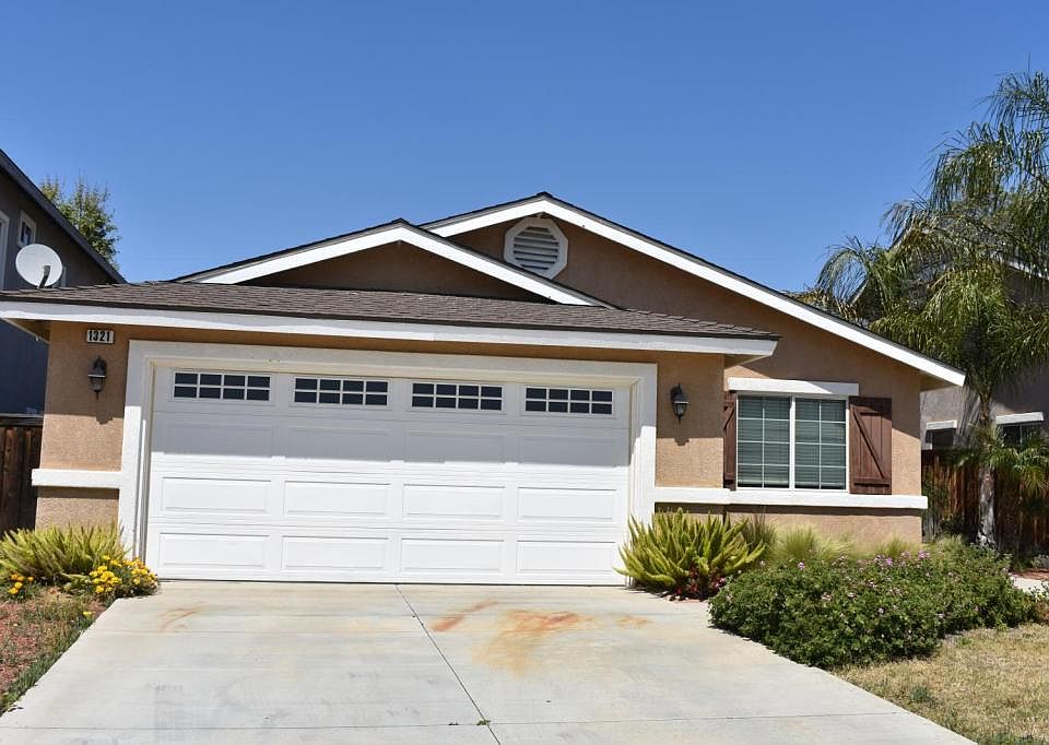 1st image of 1321 Park Way