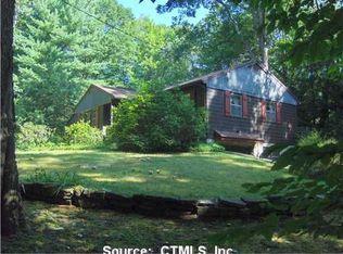 421 River Rd, Meriden, CT 06451