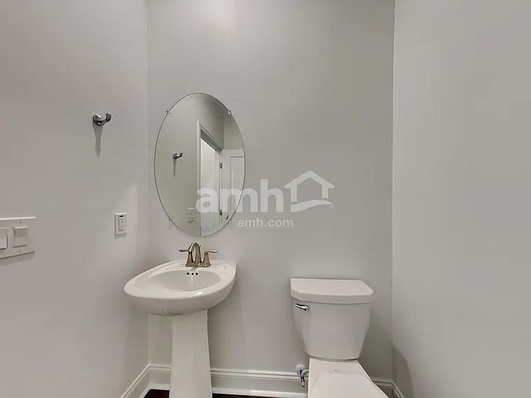 547 Plumeria Ln — Photo 10