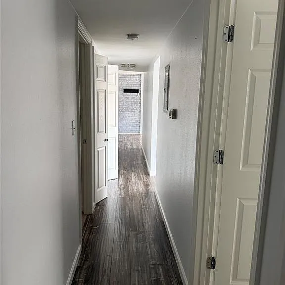 1943 Greenpoint Dr #302 — Photo 13