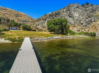 200 Stayman Flats Rd, Chelan, WA 98816