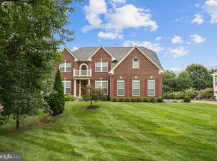 1191 Monroe St, Herndon, VA 20170