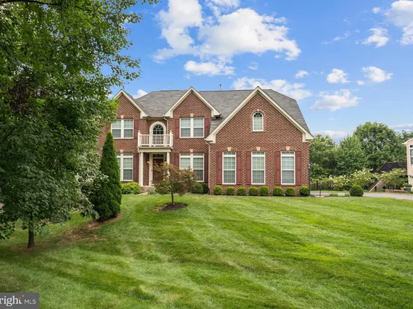 1191 Monroe St, Herndon, VA 20170