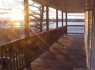 380 Thames St #1, Groton, CT 06340