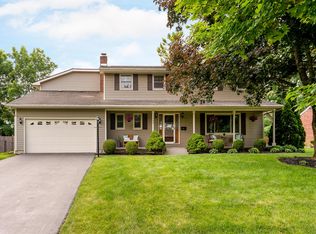 1995 Hythe Rd, Columbus, OH 43220