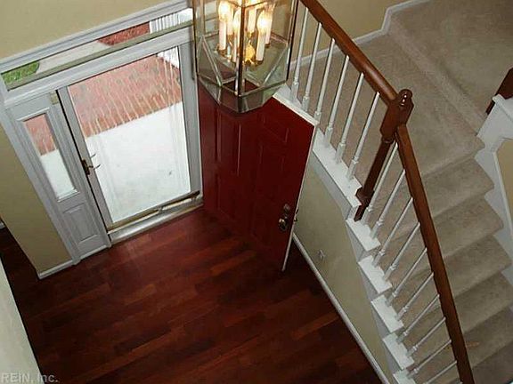 3rd image of 1001 New Mill Dr