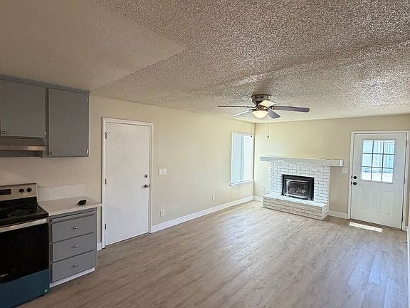 3rd image of 1149 & 1151 Nadene Dr #1149
