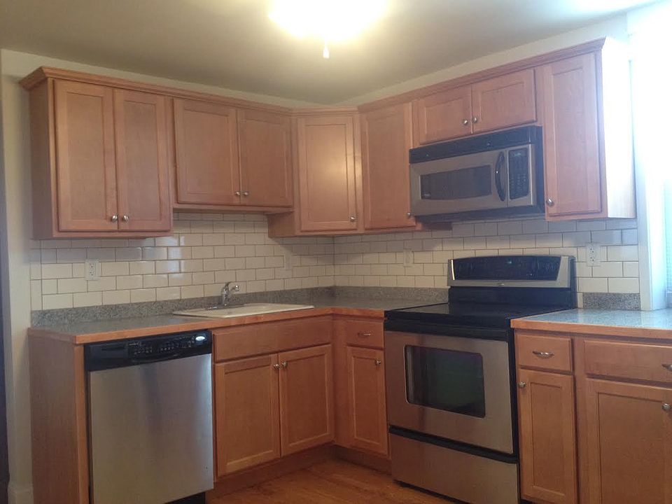 1st image of 3300 N Albany Ave