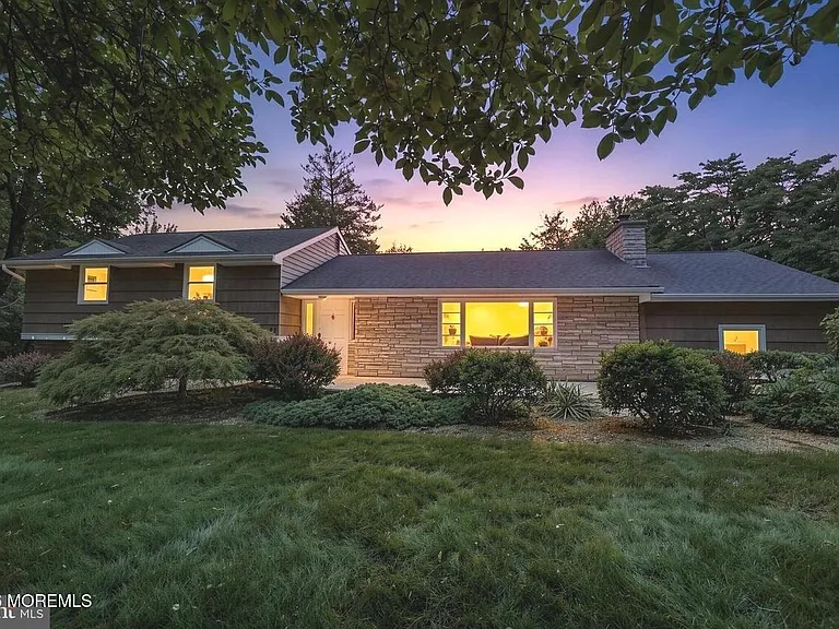 87 Hillside Dr — Photo 13