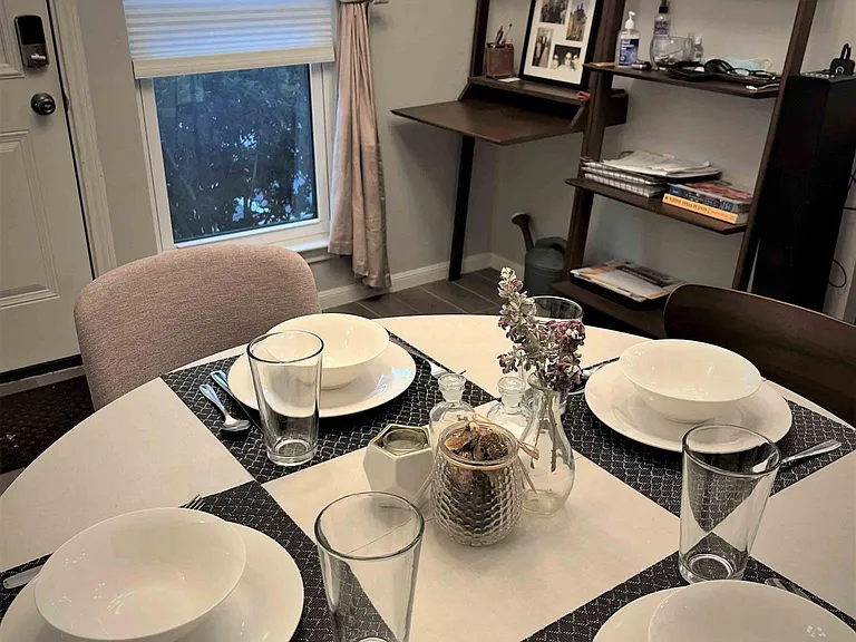 1307 Kinney Ave #120 — Photo 5