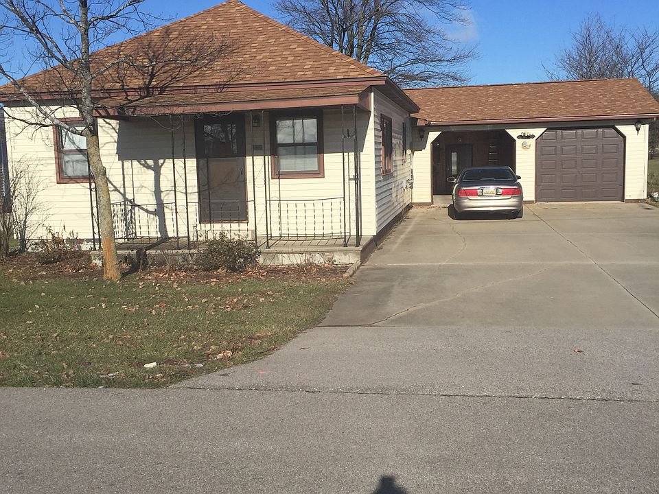 1st image of 3296 Pickle St